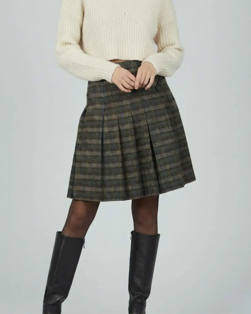 Elegant Winter Skirt