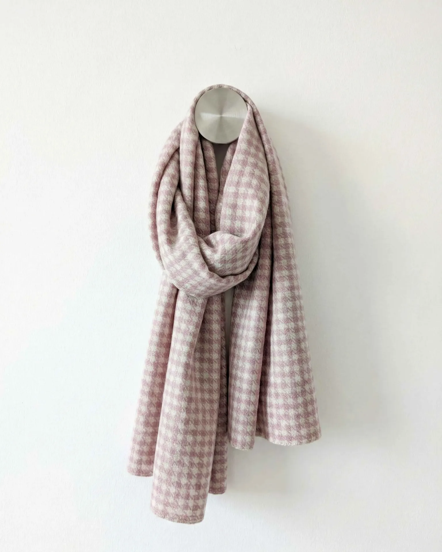 Rosette" Hound stooth Shawl